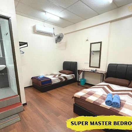 Adina Homestay Langkawi ~Spacious Homestay~ Kuah Exteriör bild